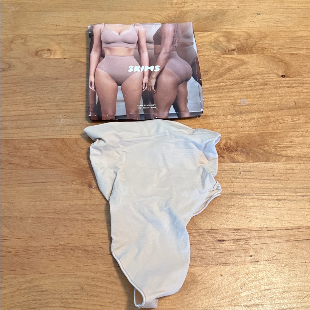 Skims seamless sculpt high waist thong